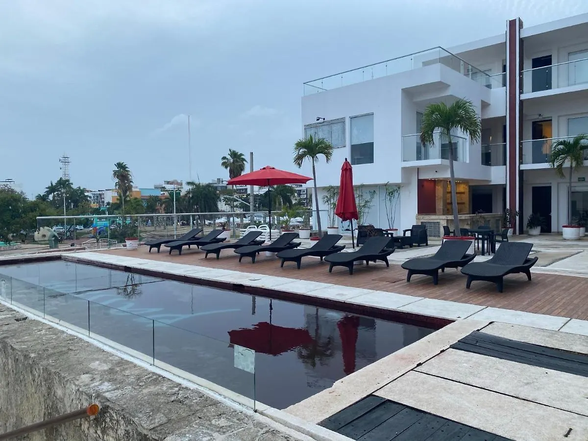 Cache Hostel&Hotel Playa del Carmen 3*,