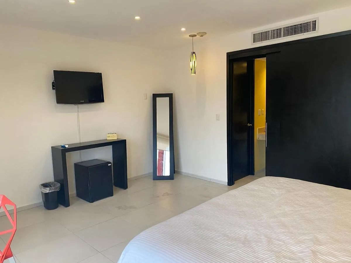 Cache Hostel&Hotel Playa del Carmen Hotel
